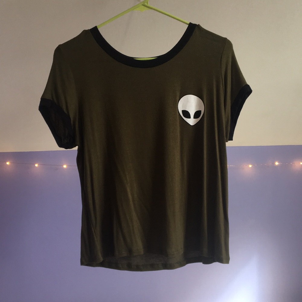 Short sleeved, army green, alien shirt